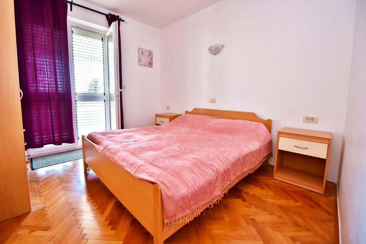 Apartments Villa Milenka Novalja Buitenkant foto