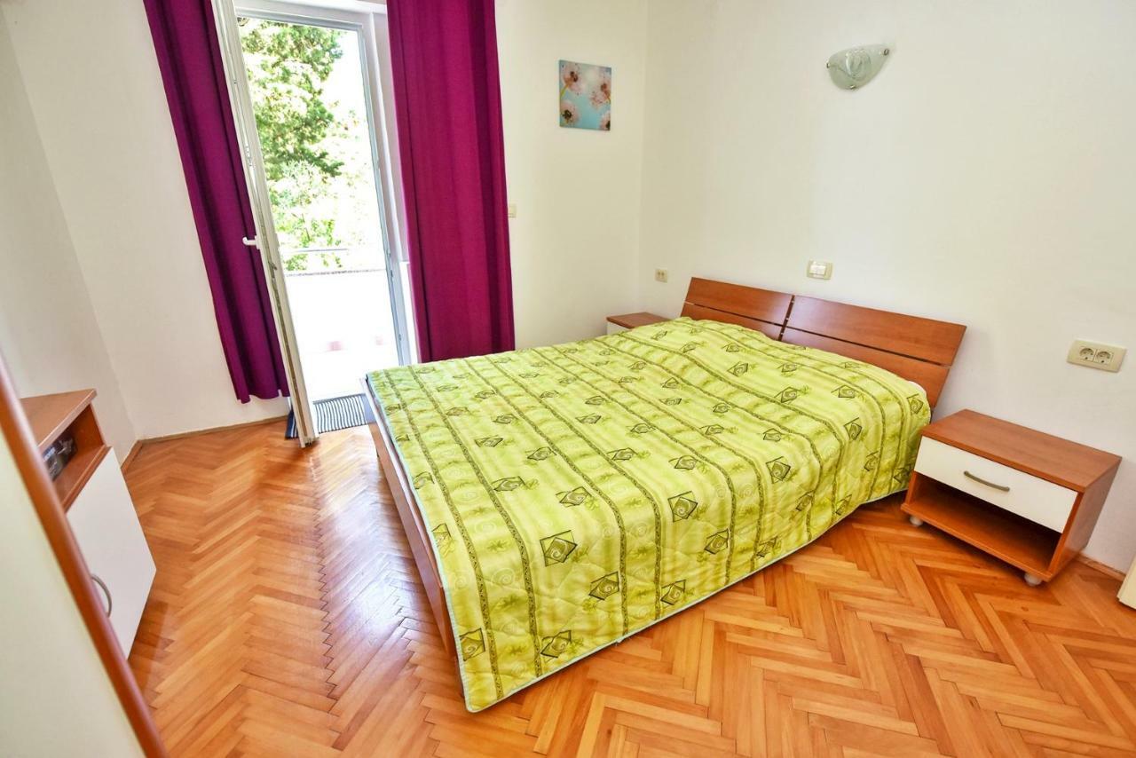 Apartments Villa Milenka Novalja Buitenkant foto